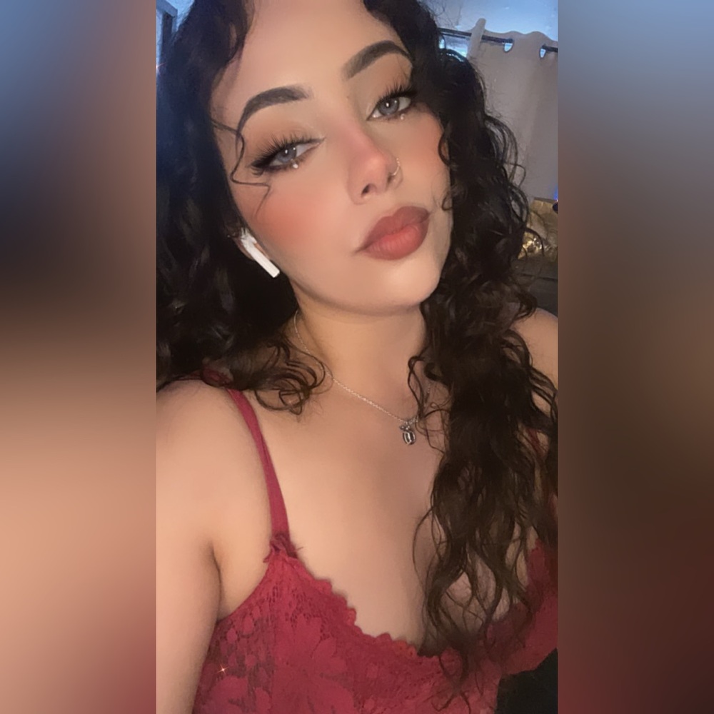 Meet your Posher, Yavimarie